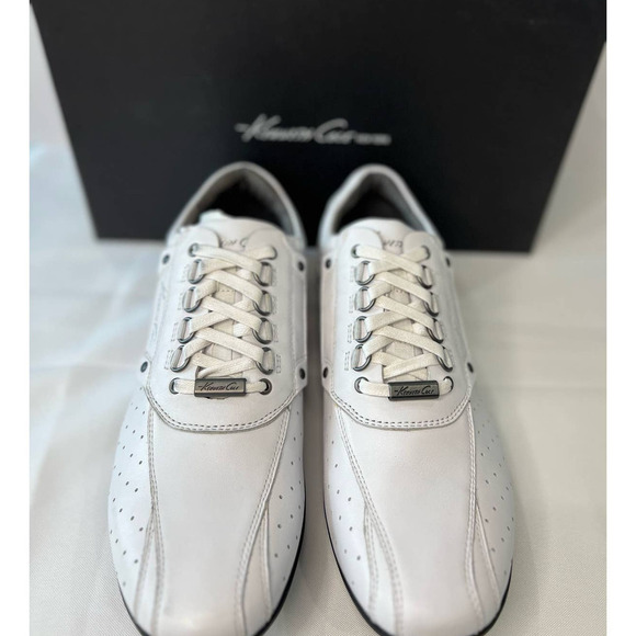 NWT KENNETH COLE Women’s White w/ Black Stripe Golf Shoes Size 7.5 C - Picture 1 of 7